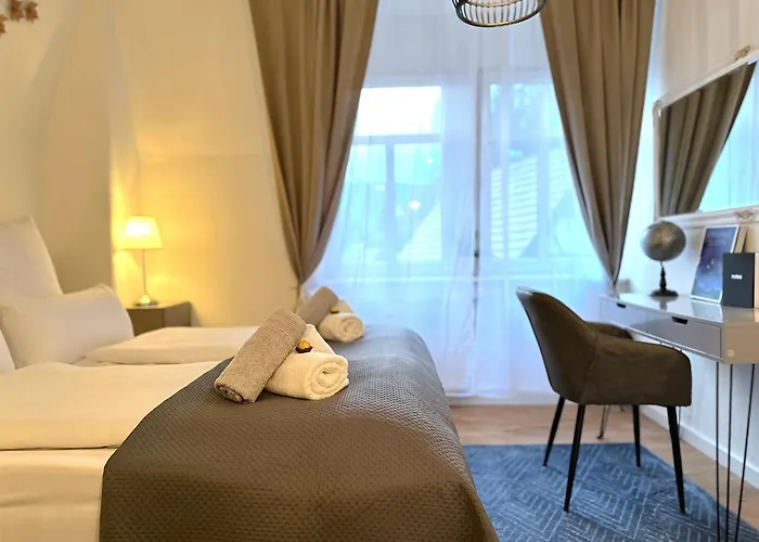 Boutique • Zentrum • Netflix • Parkplatz *